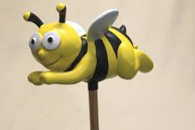Biene fliegend-Gartenstecker