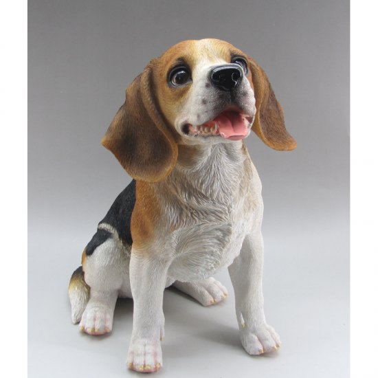 Beagle sitzend - zum Schließen ins Bild klicken
