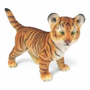 Tigerbaby stehend