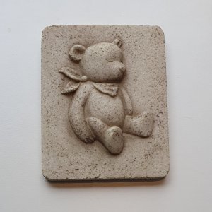 Platte "Teddy sitzend", Sandoptik