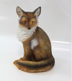 Fuchs sitzend