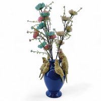 Vase mit Papagei, blau