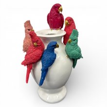 Vase mit Papagei, weiss