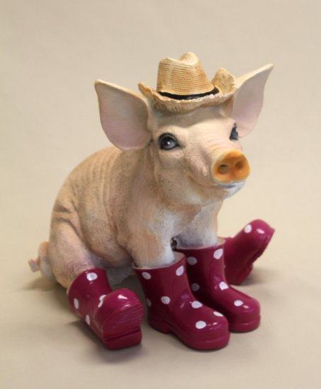 Schwein mit Hut, Stiefel brombeer - zum Schließen ins Bild klicken