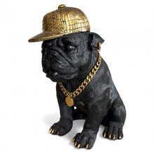 Hund mit Cap, schwarz