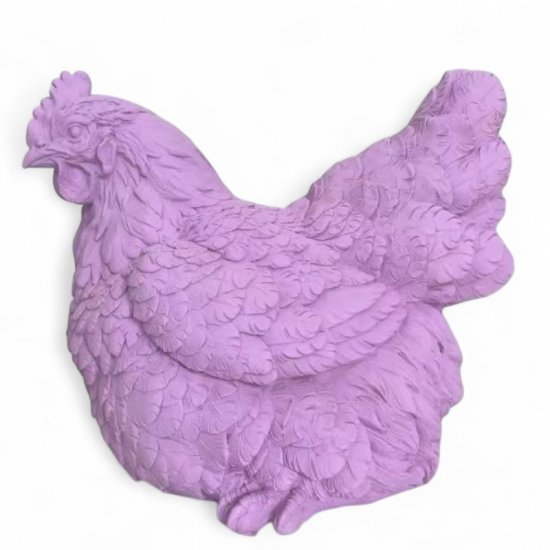 Henne sitzend lila - zum Schließen ins Bild klicken