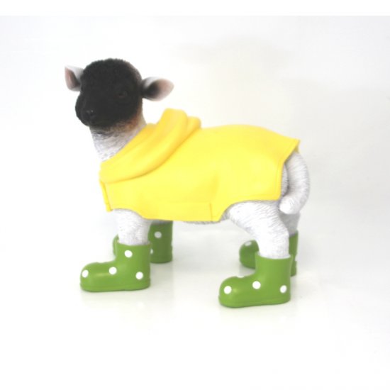 Lamm mit Mantel klein, grün - zum Schließen ins Bild klicken