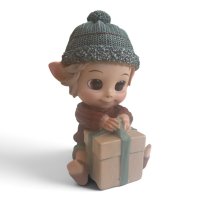 Junge mit Geschenk