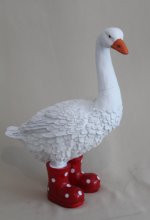 Gans mit Stiefel, rot